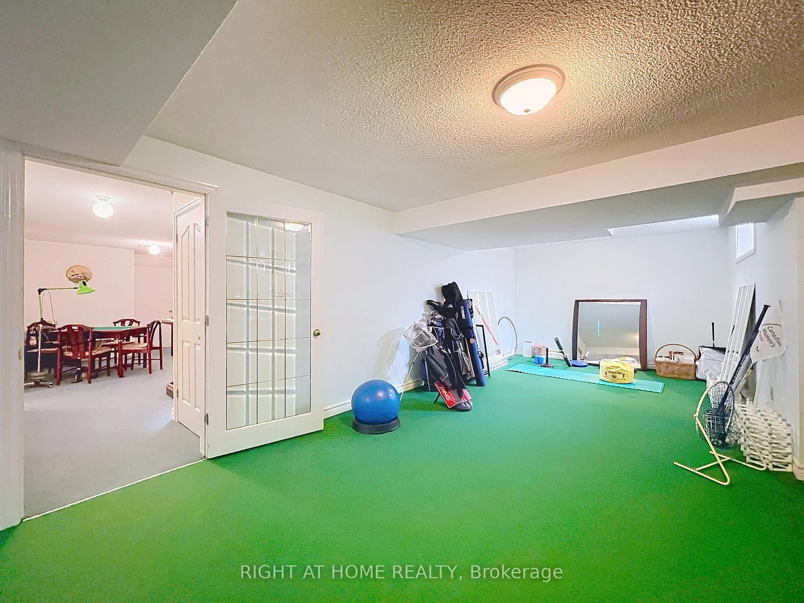150 Holmes Avenue • Toronto, ON photo 39