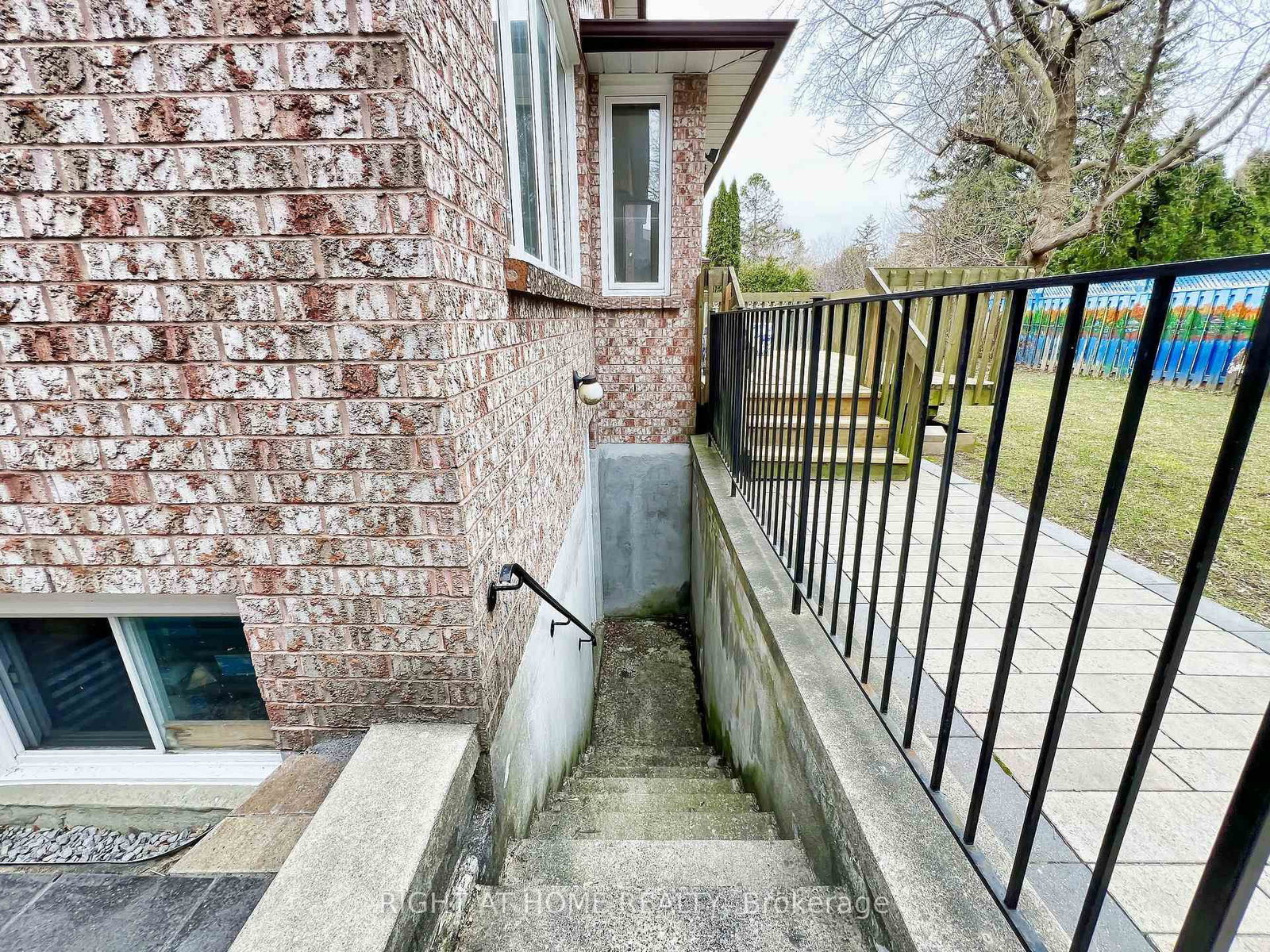 150 Holmes Avenue • Toronto, ON photo 42
