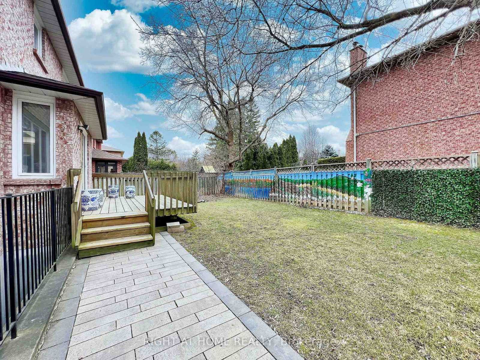 150 Holmes Avenue • Toronto, ON photo 7