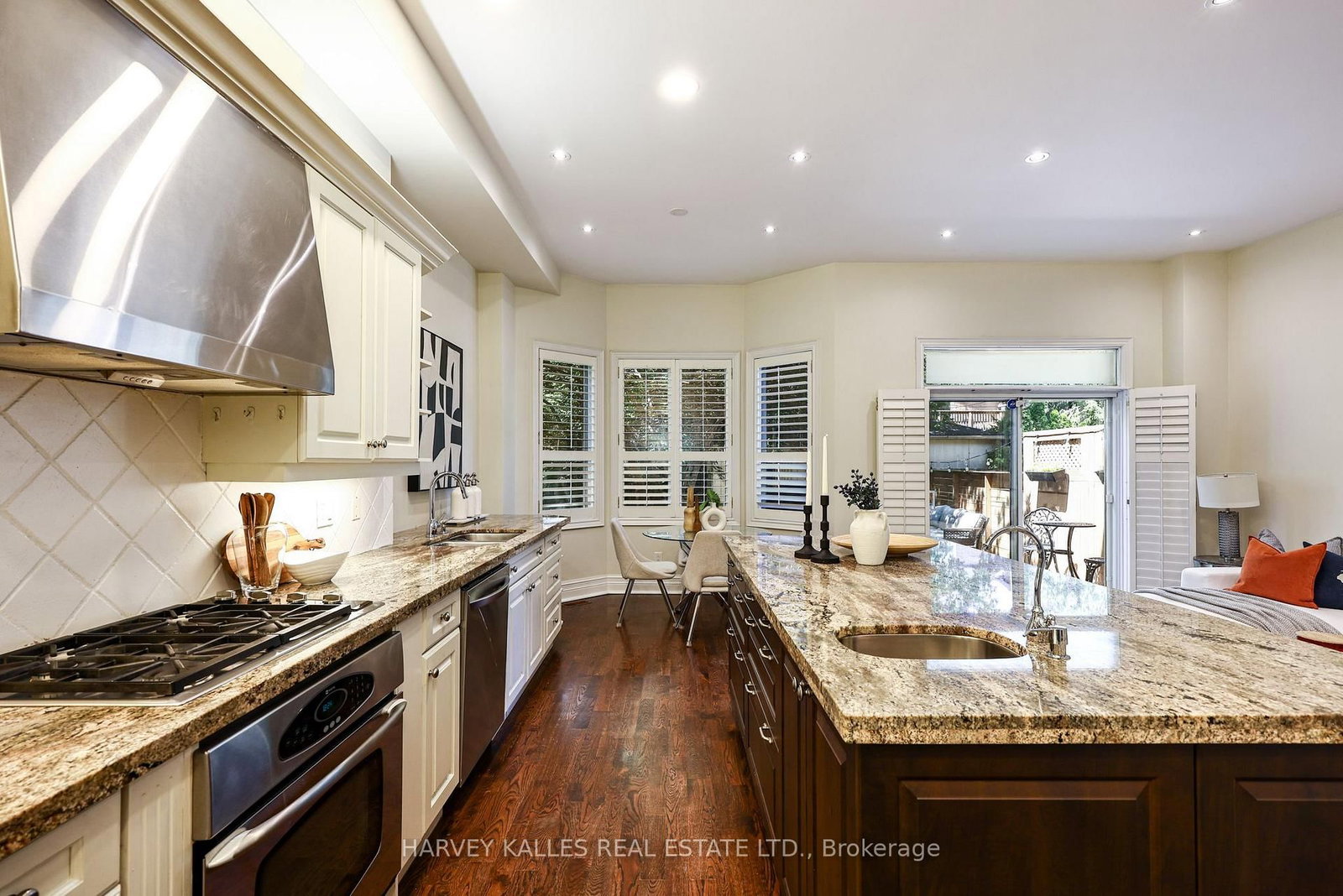 30 Walder Avenue • Toronto, ON photo 17