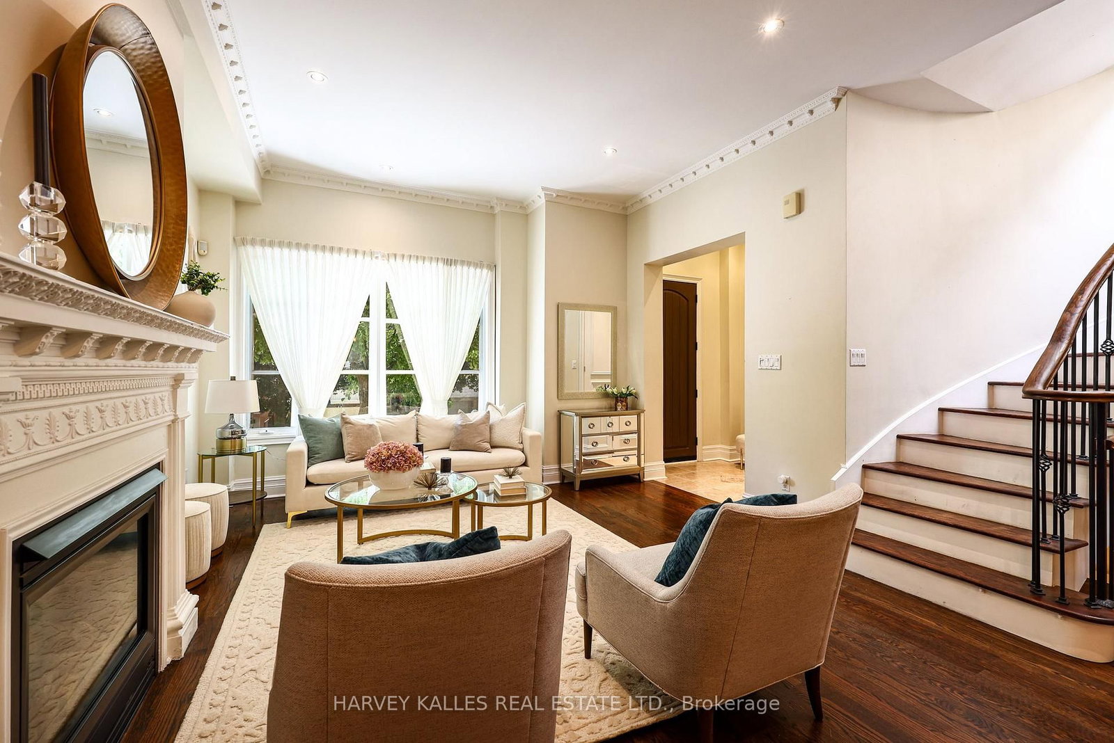 30 Walder Avenue • Toronto, ON photo 9