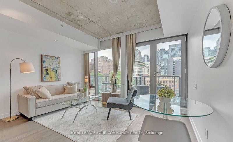 510 - 560 King Street W