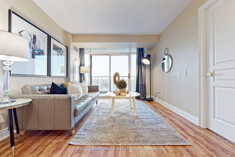 501 - 10 Northtown Way