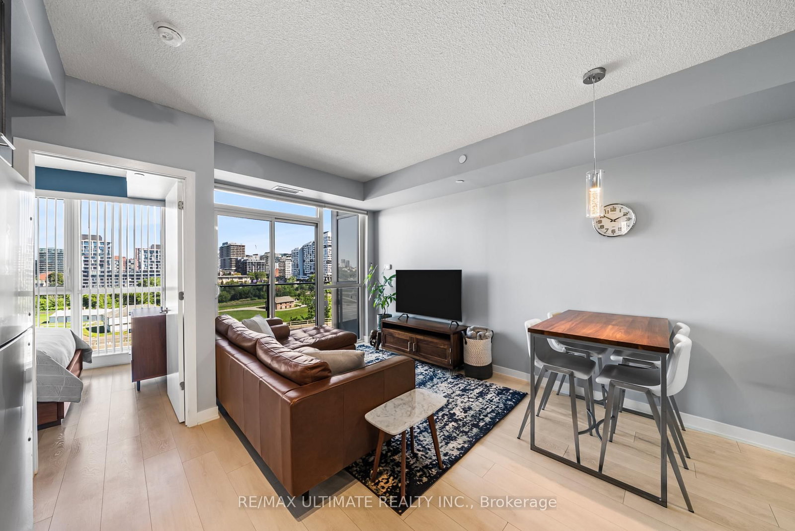 50 Bruyeres Mews • #1001 • Toronto, ON photo 10