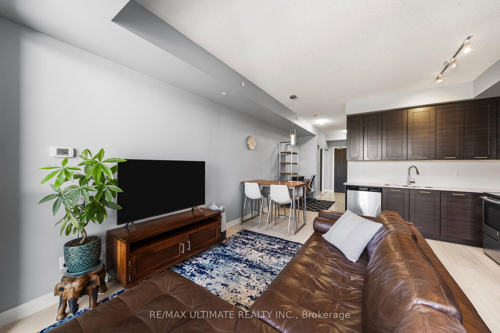 50 Bruyeres Mews • #1001 • Toronto, ON photo 16