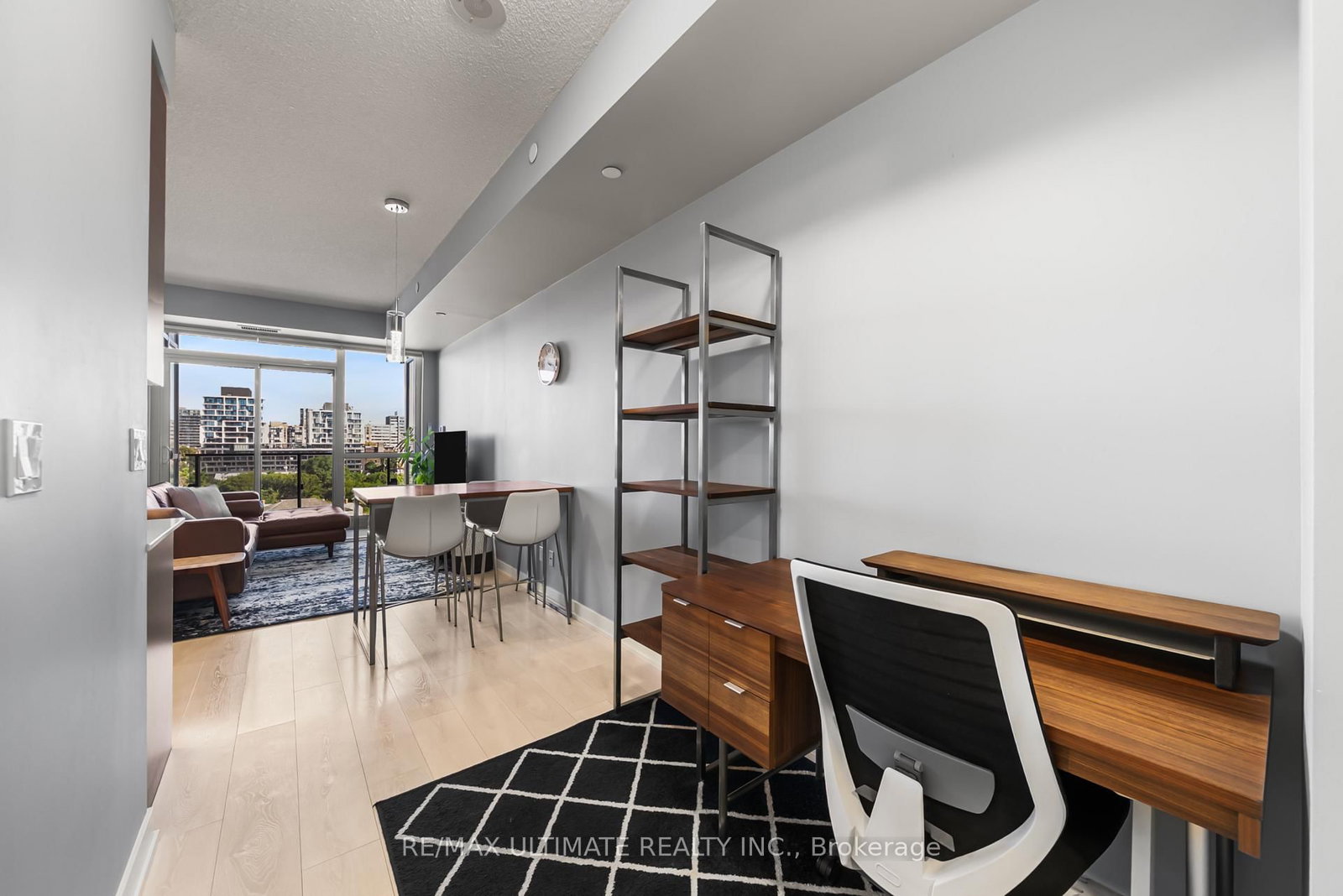 50 Bruyeres Mews • #1001 • Toronto, ON photo 6
