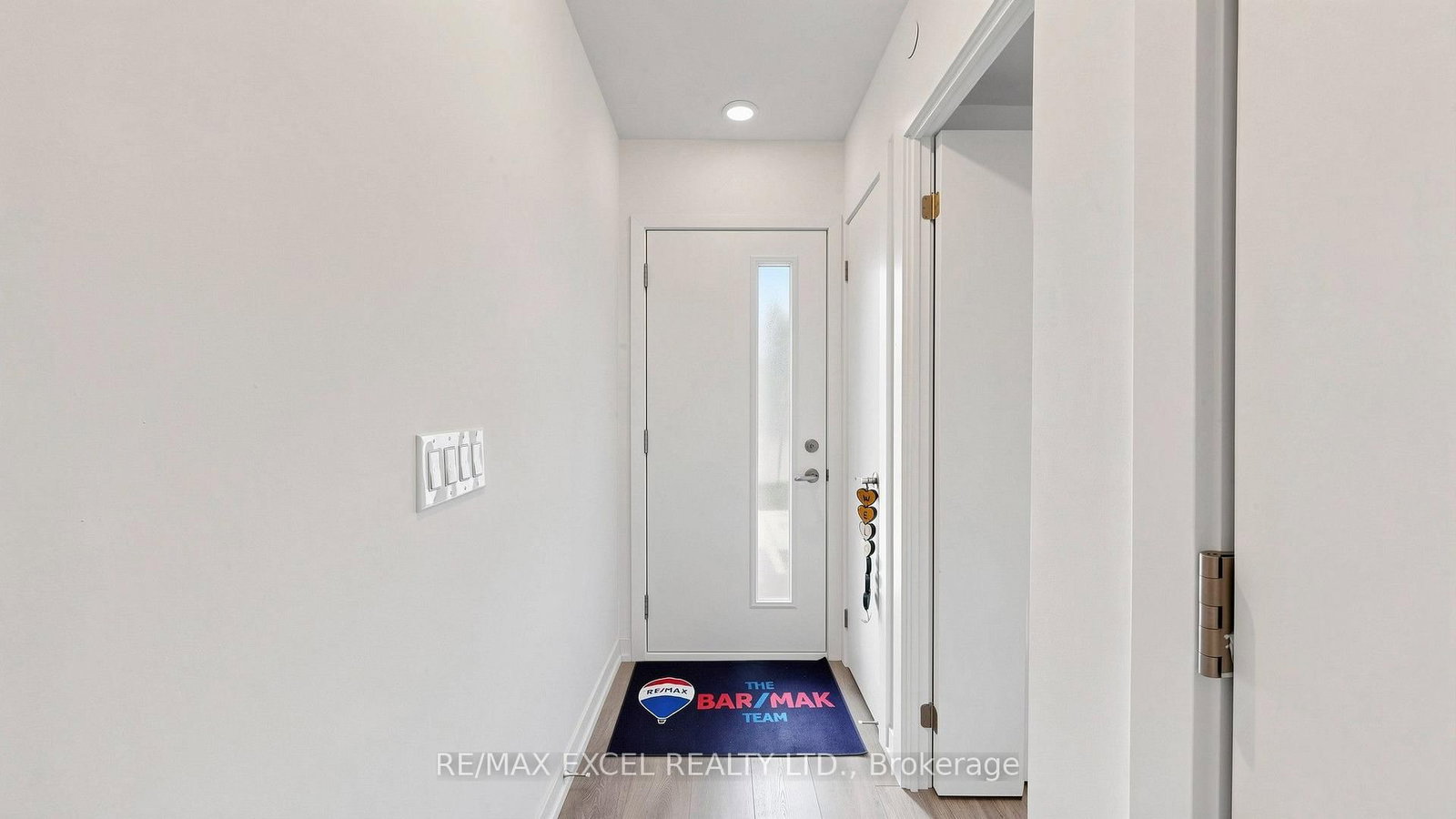 Listing Image 40