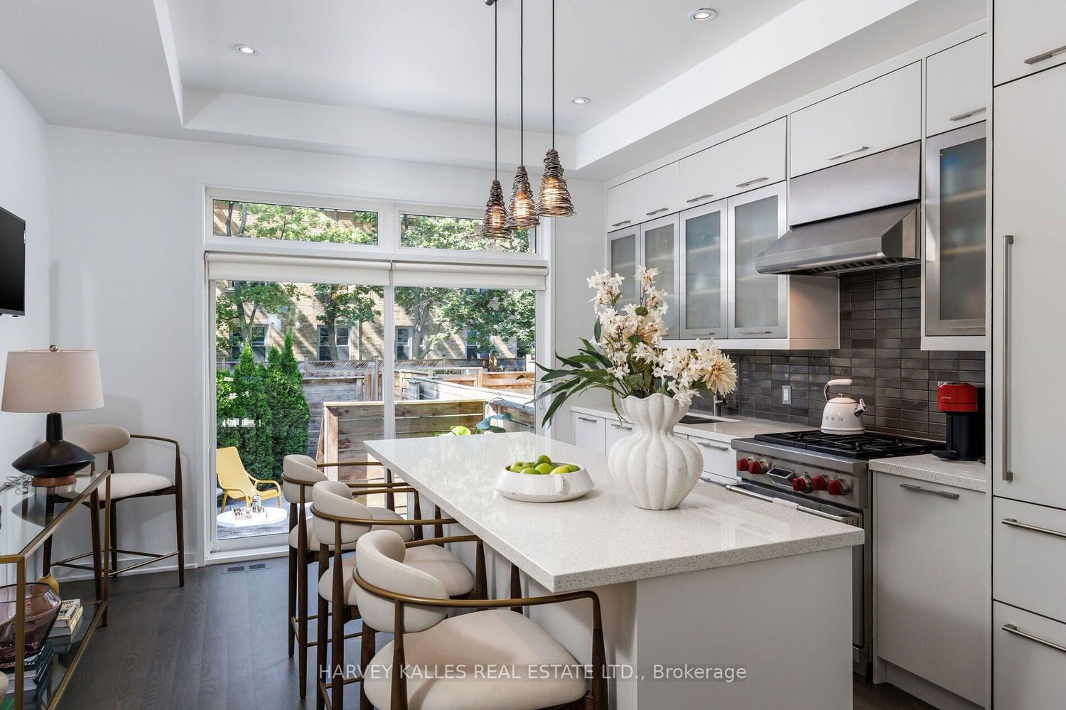 128 Montgomery Avenue • Toronto, ON photo 10