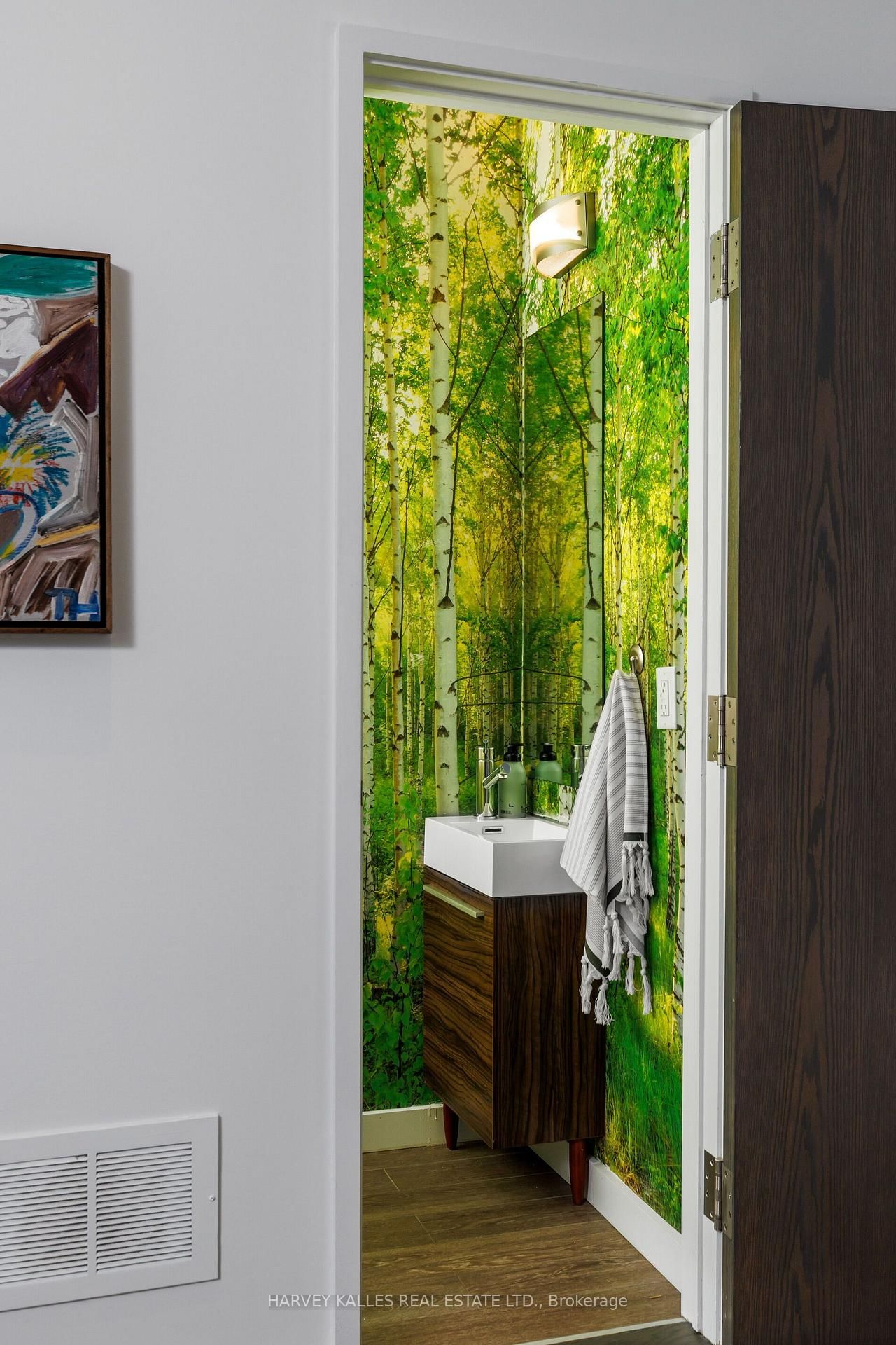 128 Montgomery Avenue • Toronto, ON photo 14