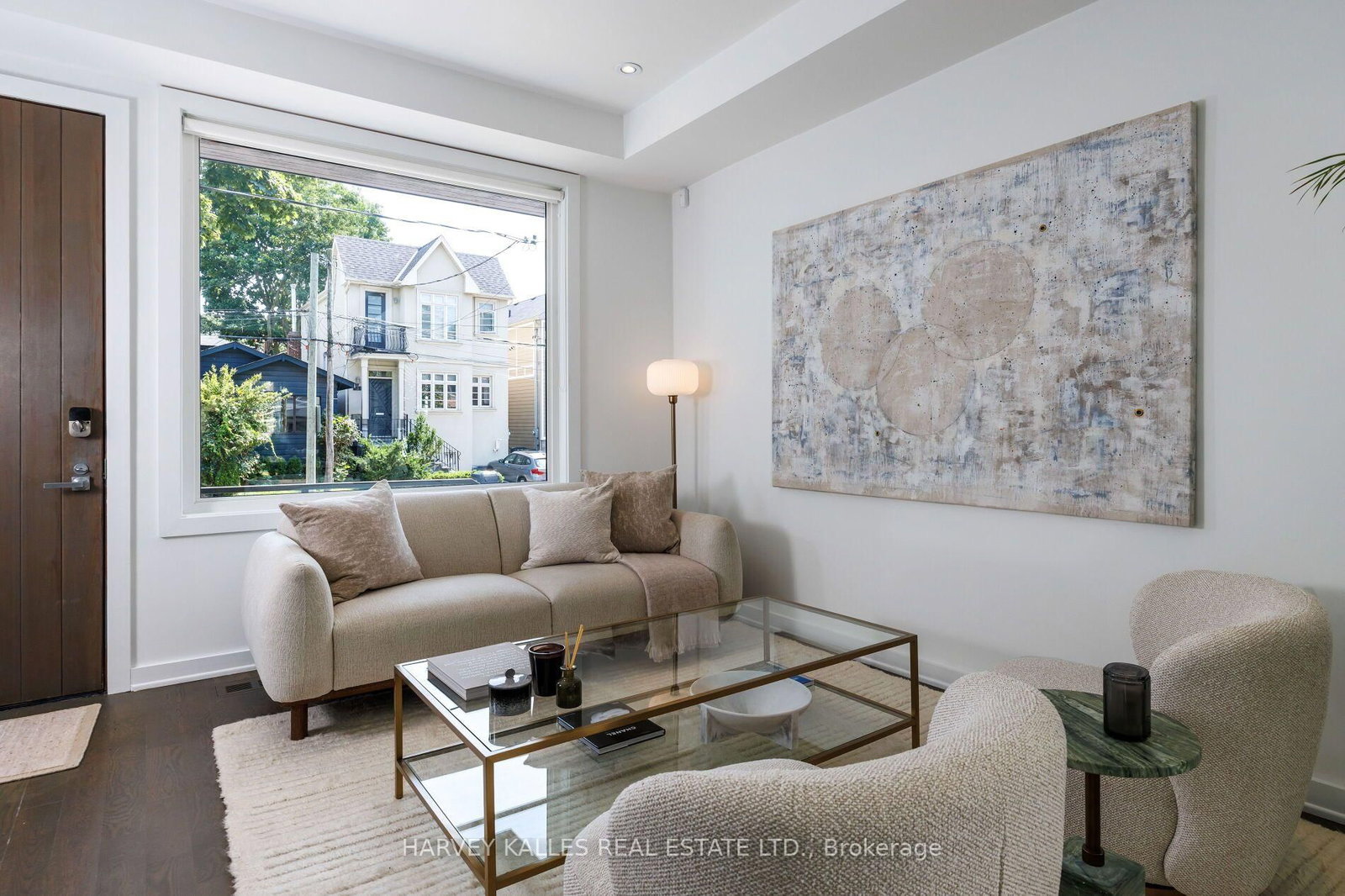 128 Montgomery Avenue • Toronto, ON photo 3