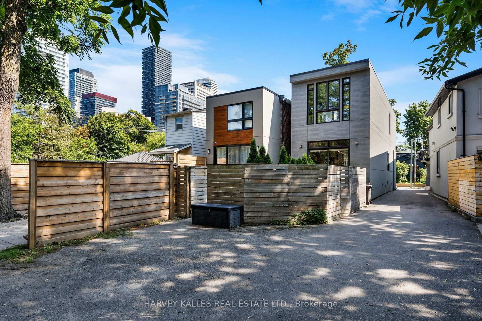 128 Montgomery Avenue • Toronto, ON photo 41