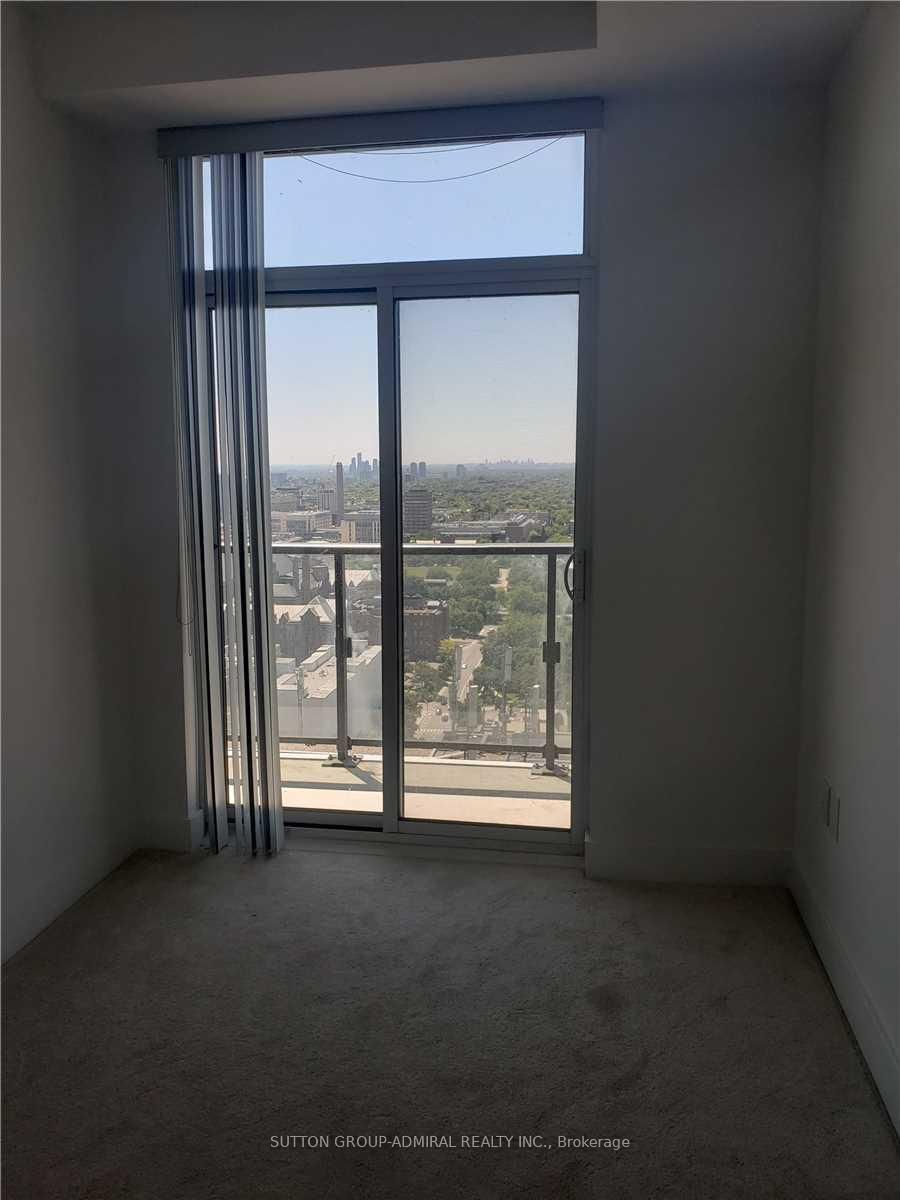 3012 - 955 Bay Street 4