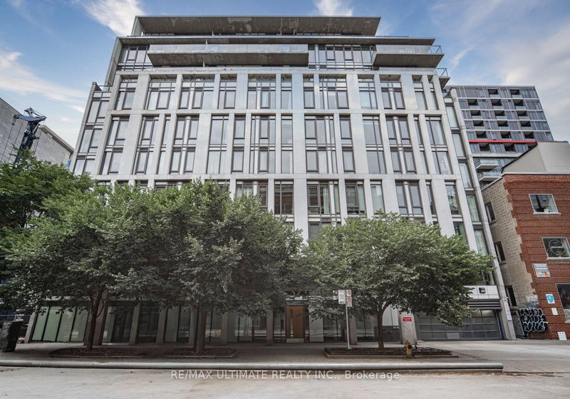 906 - 32 Camden Street