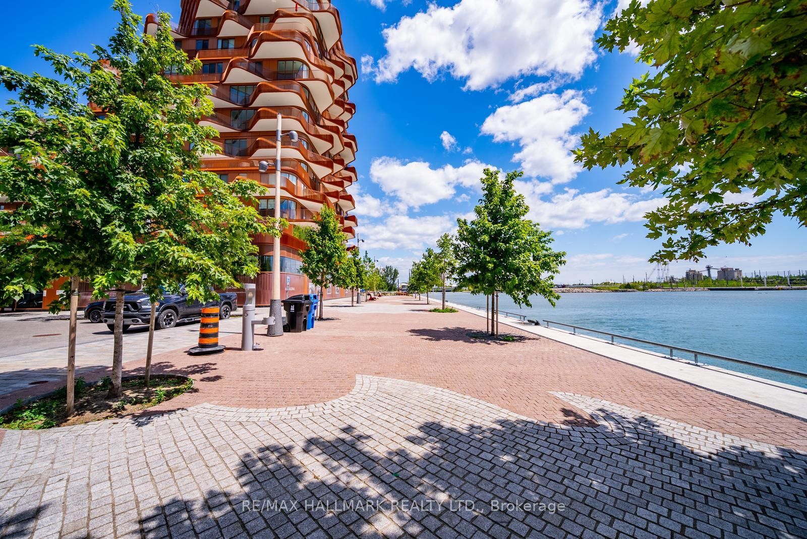 118 Merchants' Wharf • #301 • Toronto, ON photo 33