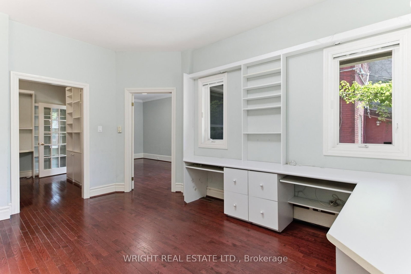 112 Albany Avenue • Toronto, ON photo 11