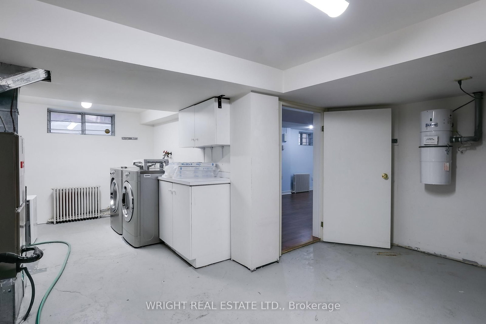112 Albany Avenue • Toronto, ON photo 38