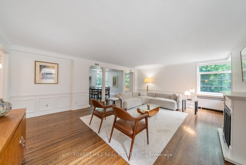 301 - 717 Eglinton Avenue W
