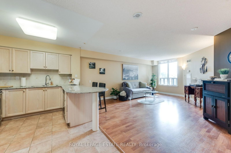 623 - 1720 Eglinton Avenue E