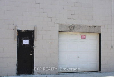 Industrial for lease at 9-30 Canvarco Road, Toronto, Ontario, M4G 1L3 - Thorncliffe Park - MLS: C13634866