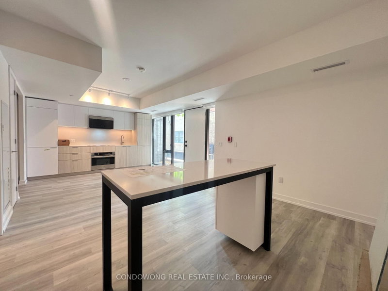 TH110 - 28 Eastern Avenue