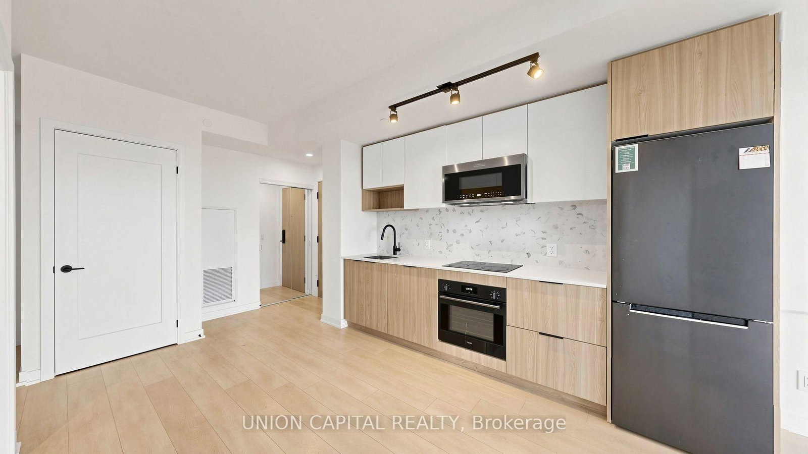 5 Defries Street • #3013 • Toronto, ON photo 6