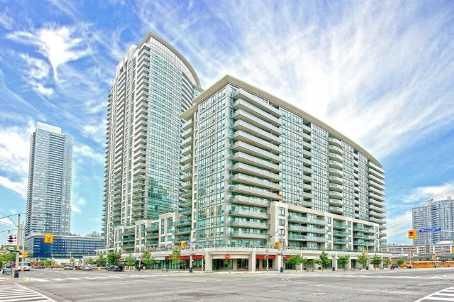 1005 - 30 Grand Trunk Crescent