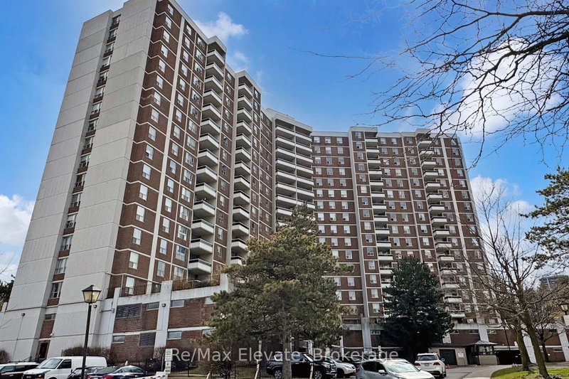 406 - 5 Shady Golfway