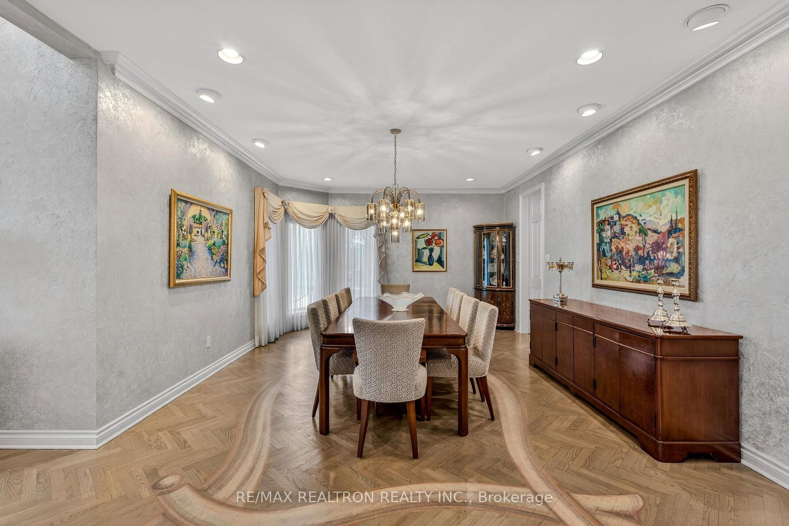 15 Sunforest Court • Toronto, ON photo 19
