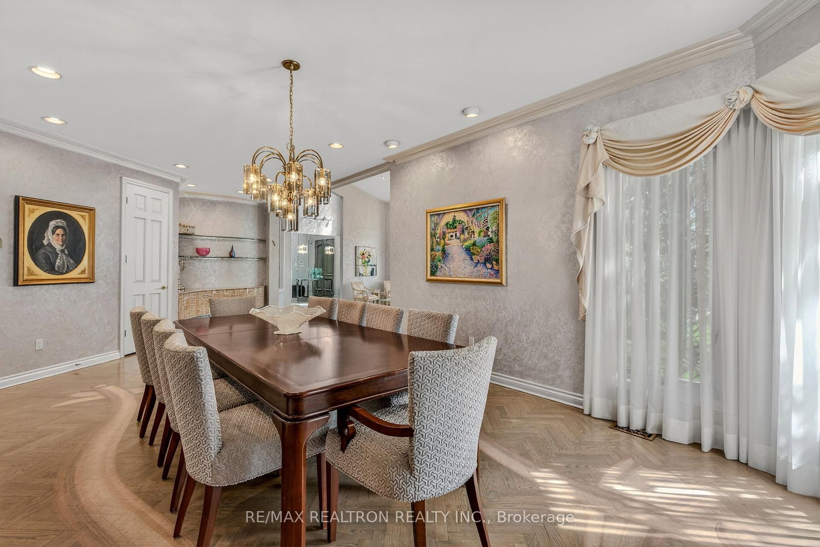 15 Sunforest Court • Toronto, ON photo 22