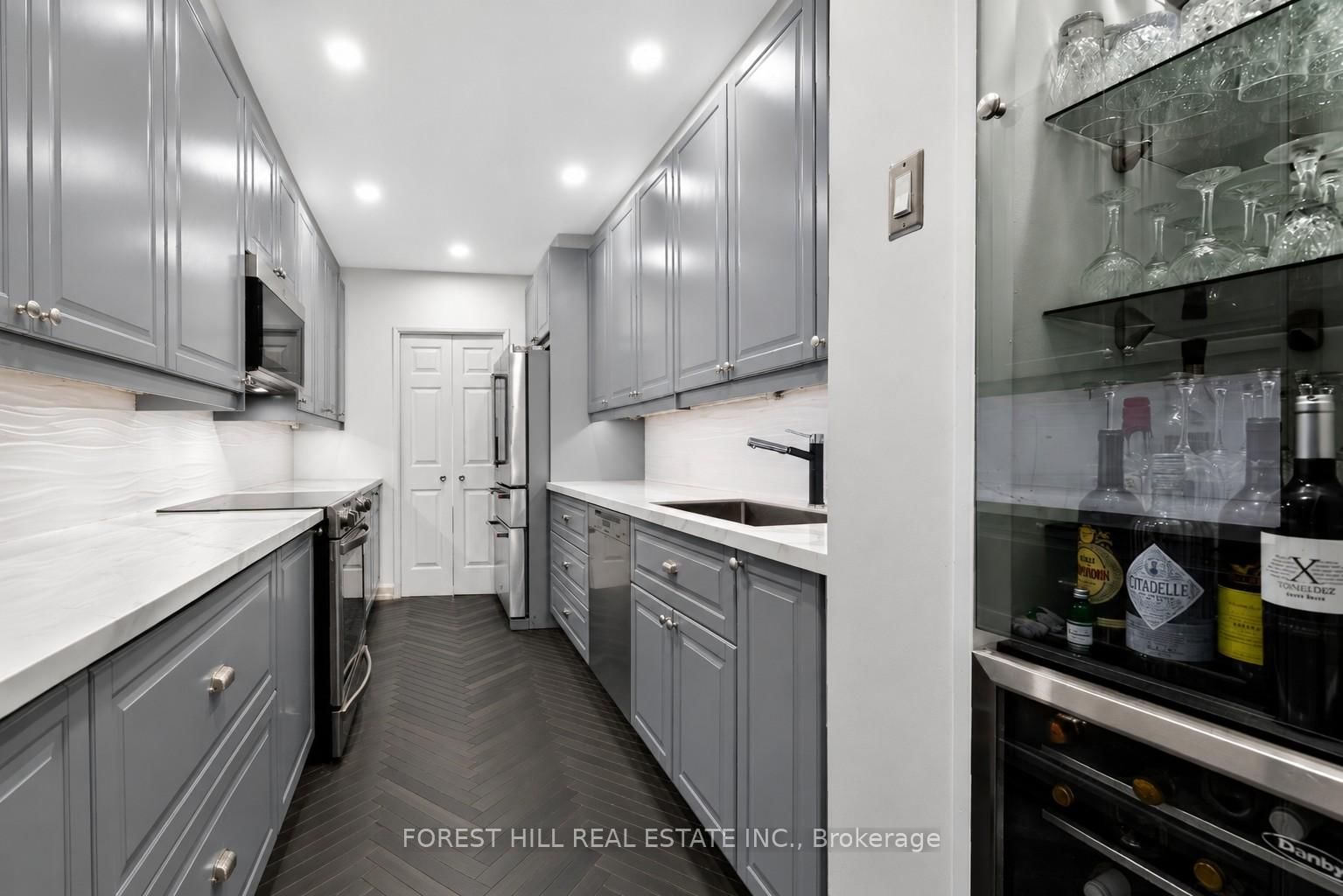 15 Mcmurrich Street • #PH01 • Toronto, ON photo 16