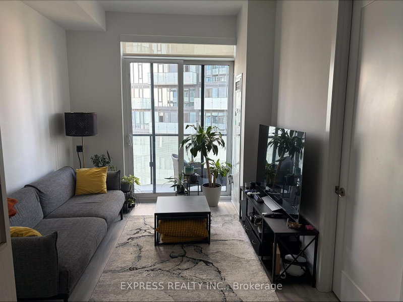 2811 - 470 Front Street W