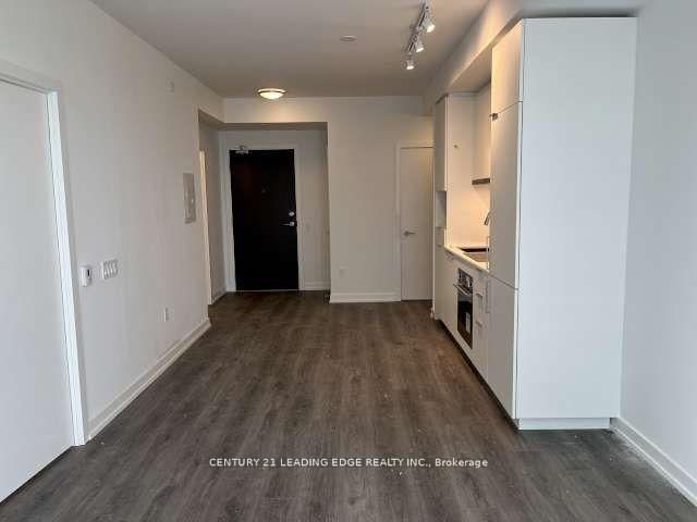 N2906 - 7 Golden Lion Heights