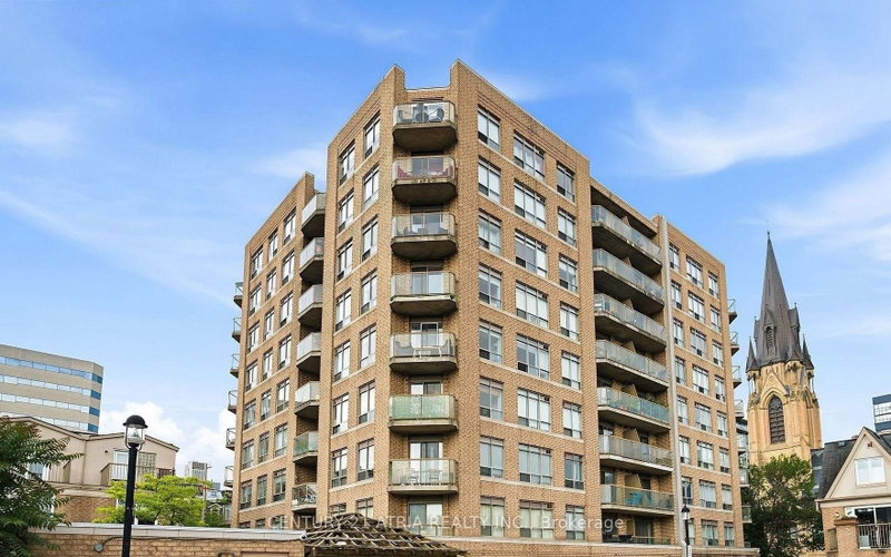 103 - 140 Bathurst Street