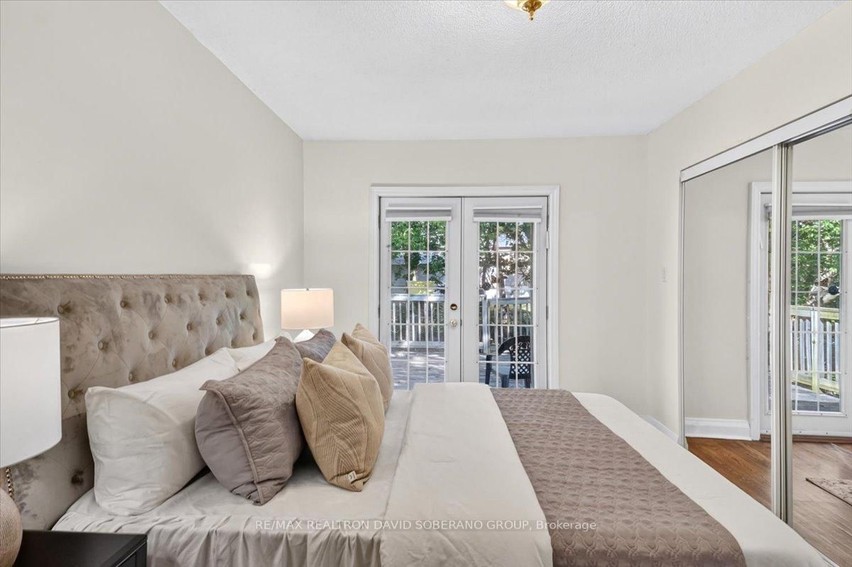 122 Mcgillivray Avenue • Toronto, ON photo 14
