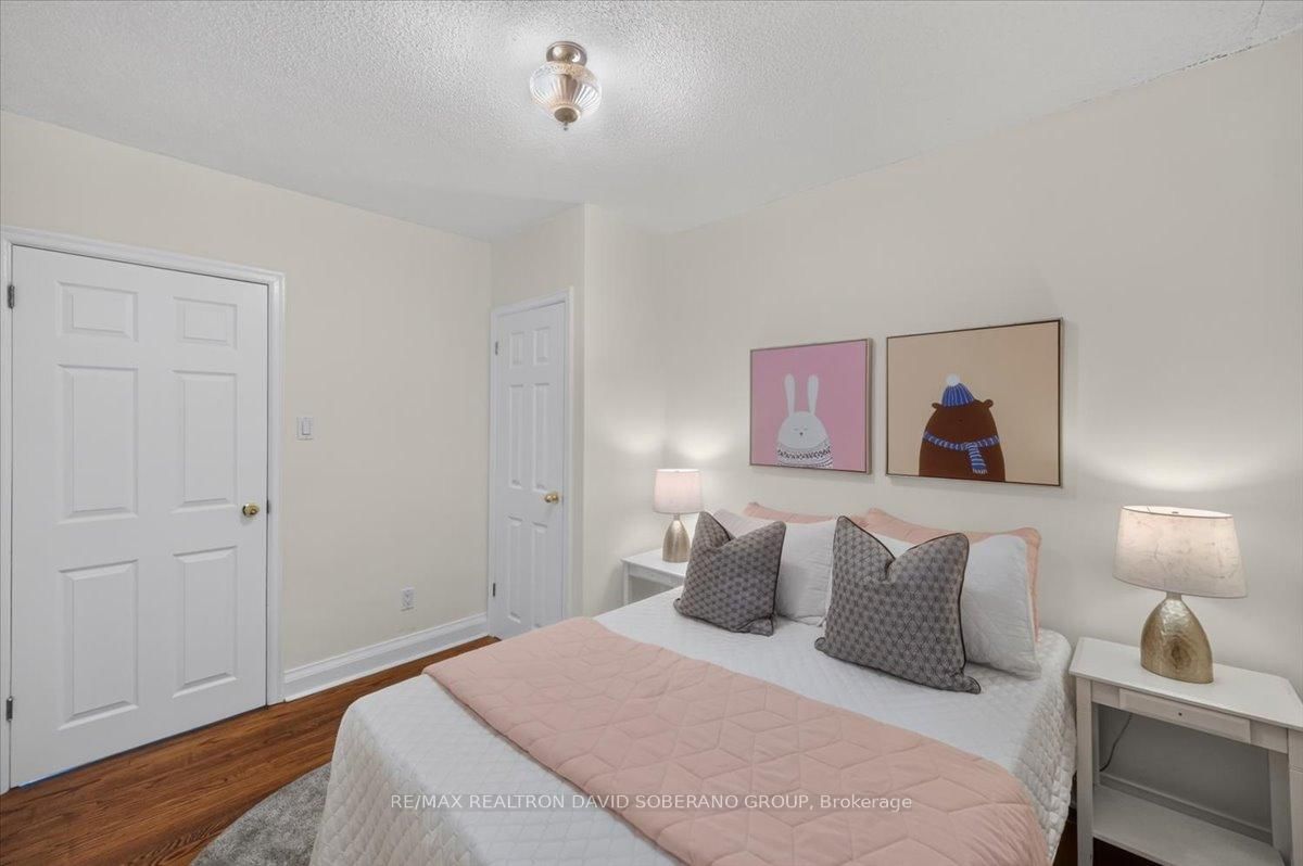 122 Mcgillivray Avenue • Toronto, ON photo 18