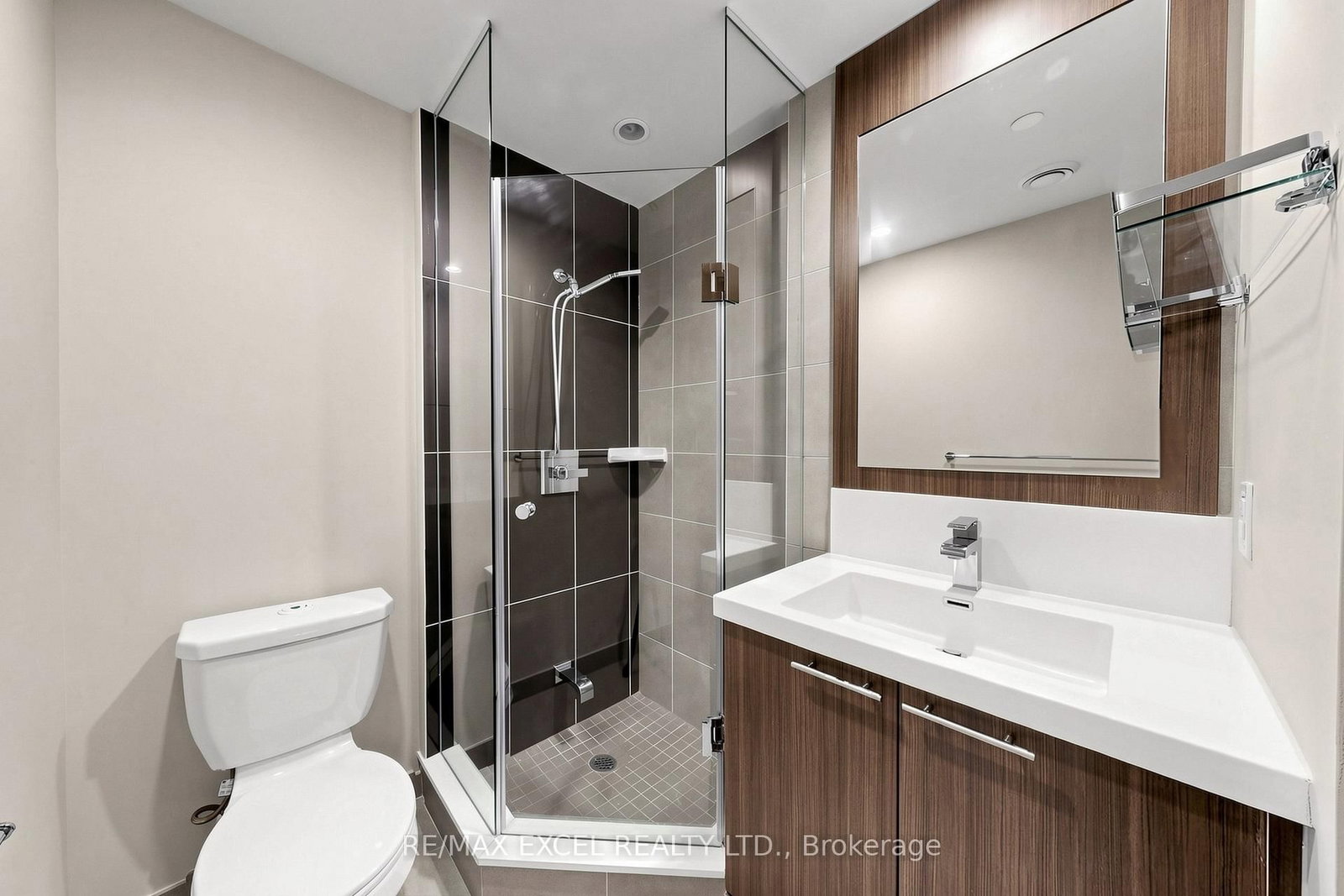 120 Harrison Garden Boulevard • #906 • Toronto, ON photo 11