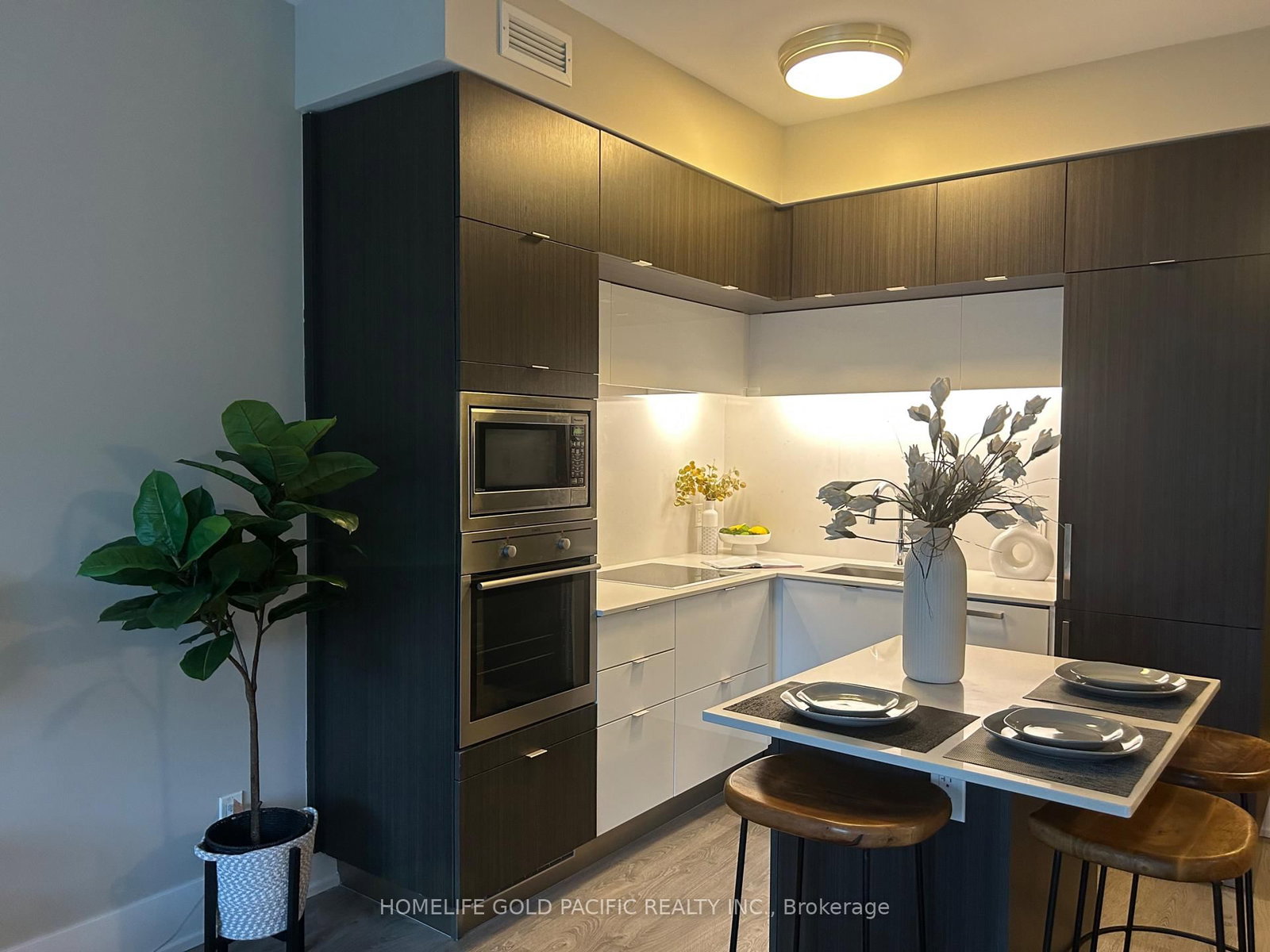 15 Merchants Wharf • #438 • Toronto, ON photo 16