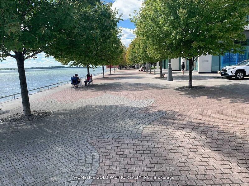 15 Merchants Wharf • #438 • Toronto, ON photo 37