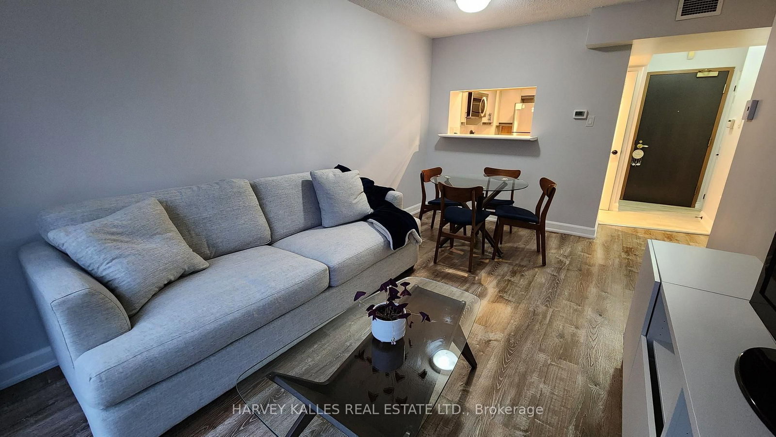 Condo for lease at 211-7 Broadway Avenue, Toronto, Ontario, M4P 3C5 - Mount Pleasant West - MLS: C13636892