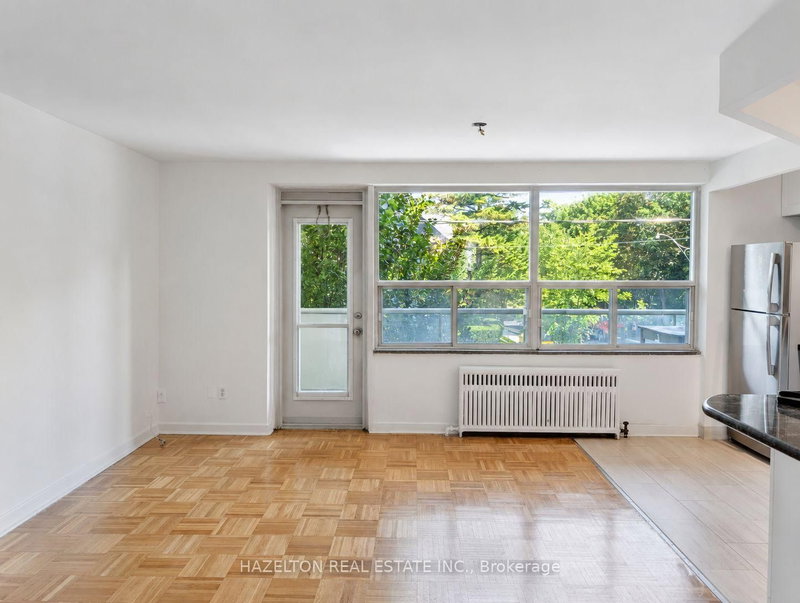 4 Sherbourne St N photo 4
