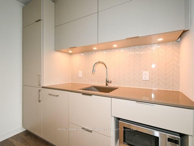 Room2