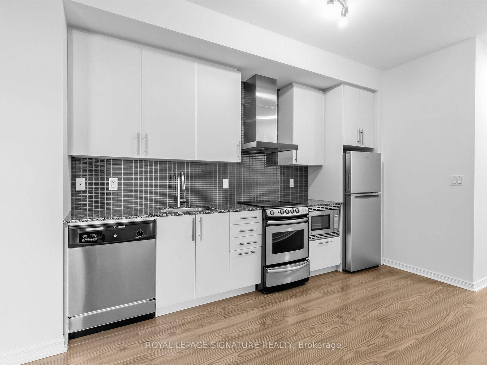 352 Front Street • #1411 • Toronto, ON photo 6