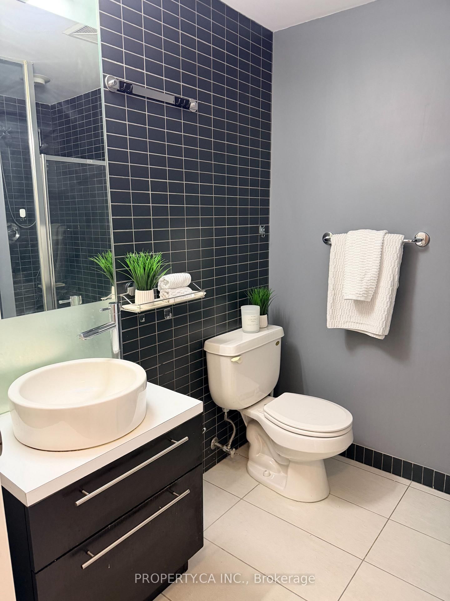 21 Carlton Street • #3405 • Toronto, ON photo 10