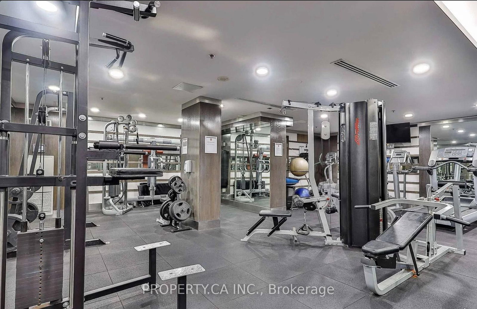 21 Carlton Street • #3405 • Toronto, ON photo 18