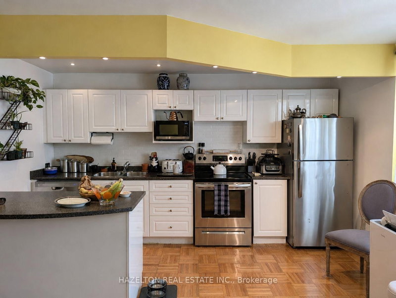 101 - 4 Sherbourne Street N