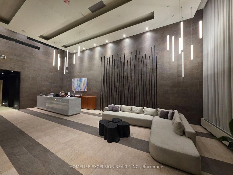 601 - 72 Esther Shiner Boulevard