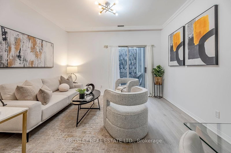 600 Eglinton Ave E photo 4
