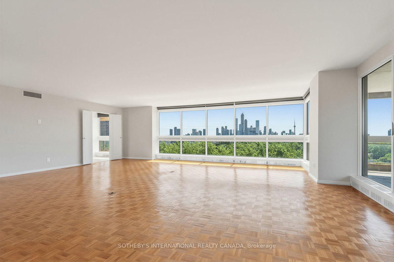 902 - 61 St Clair Avenue W