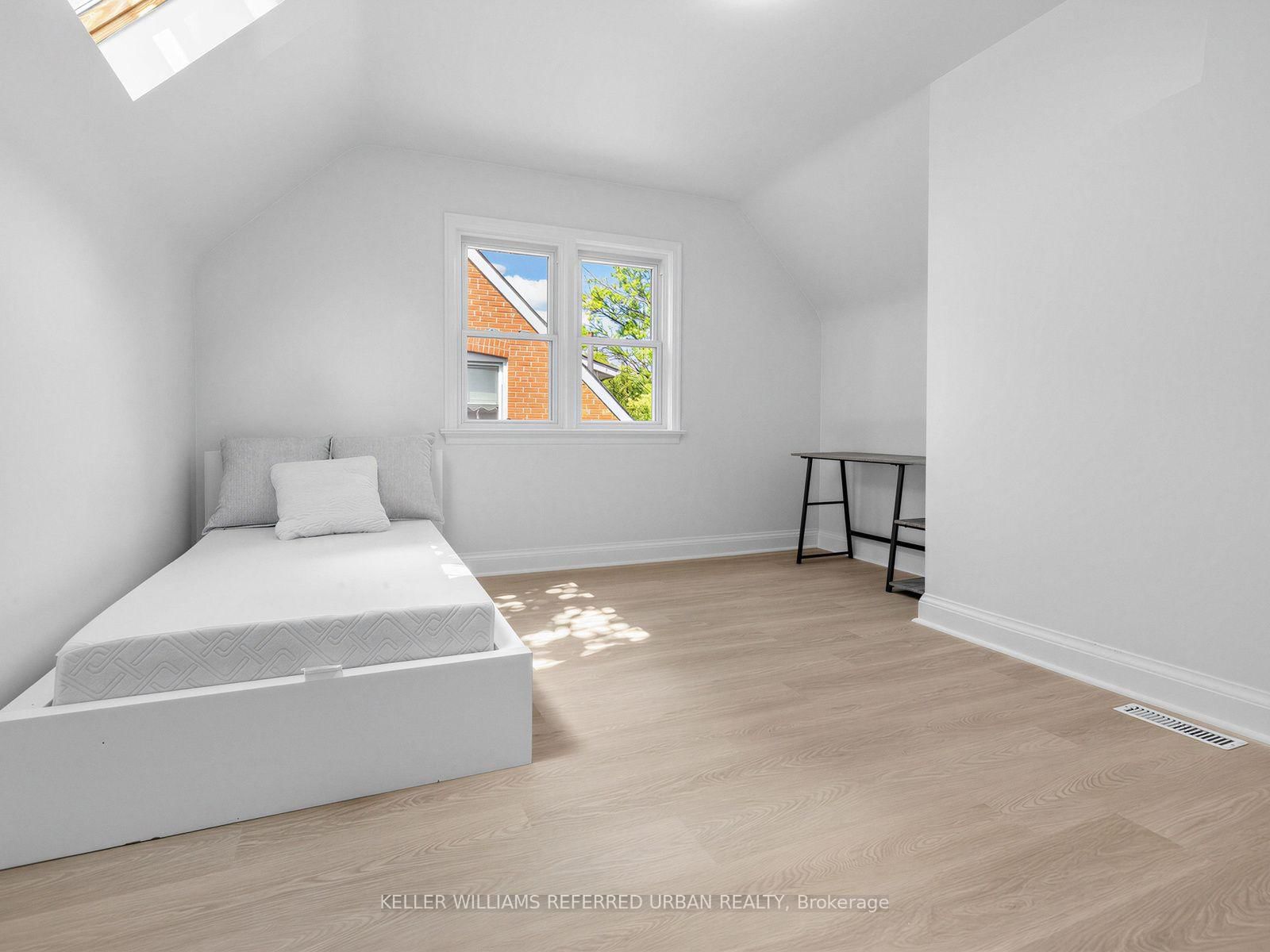 32 Granlea Road • Toronto, ON photo 11