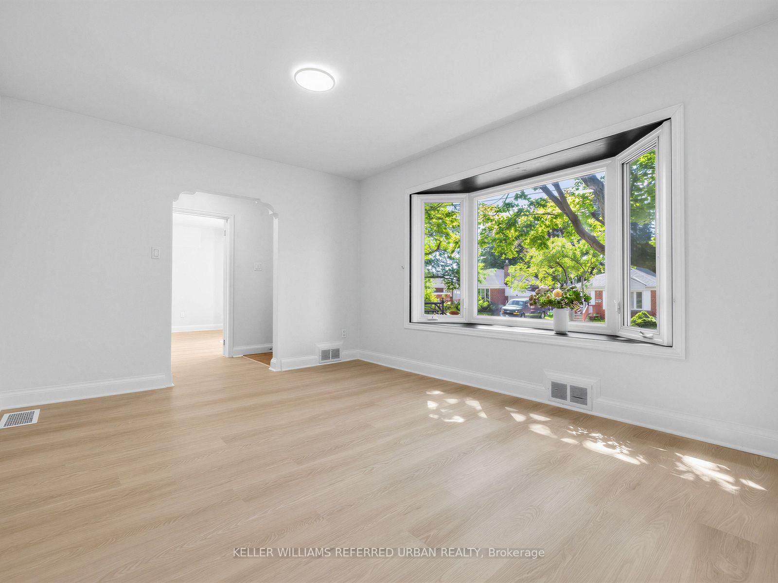 32 Granlea Road • Toronto, ON photo 3